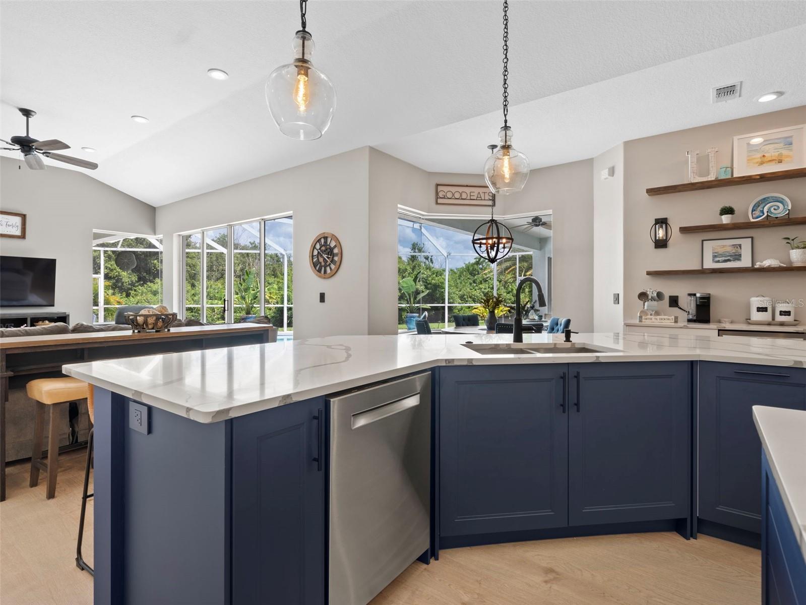 9052 MISTY CREEK DR, SARASOTA, FL, 34241