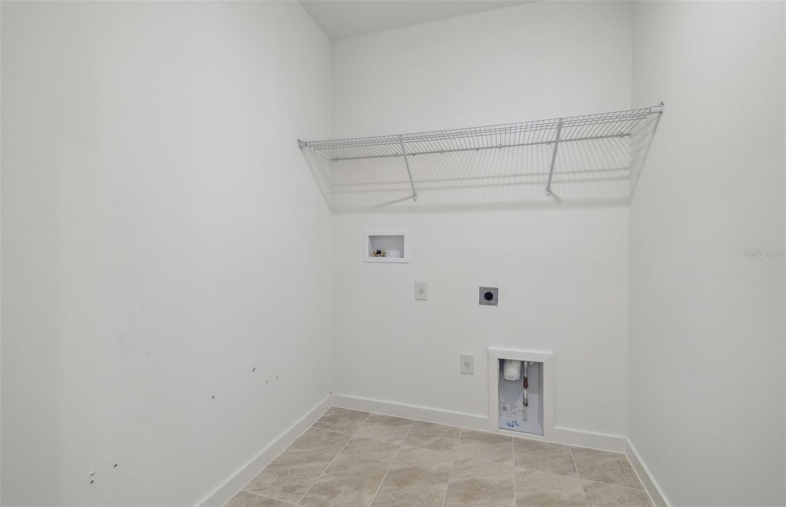 6690 MICHAEL FAVOR WAY, WESLEY CHAPEL, FL, 33545