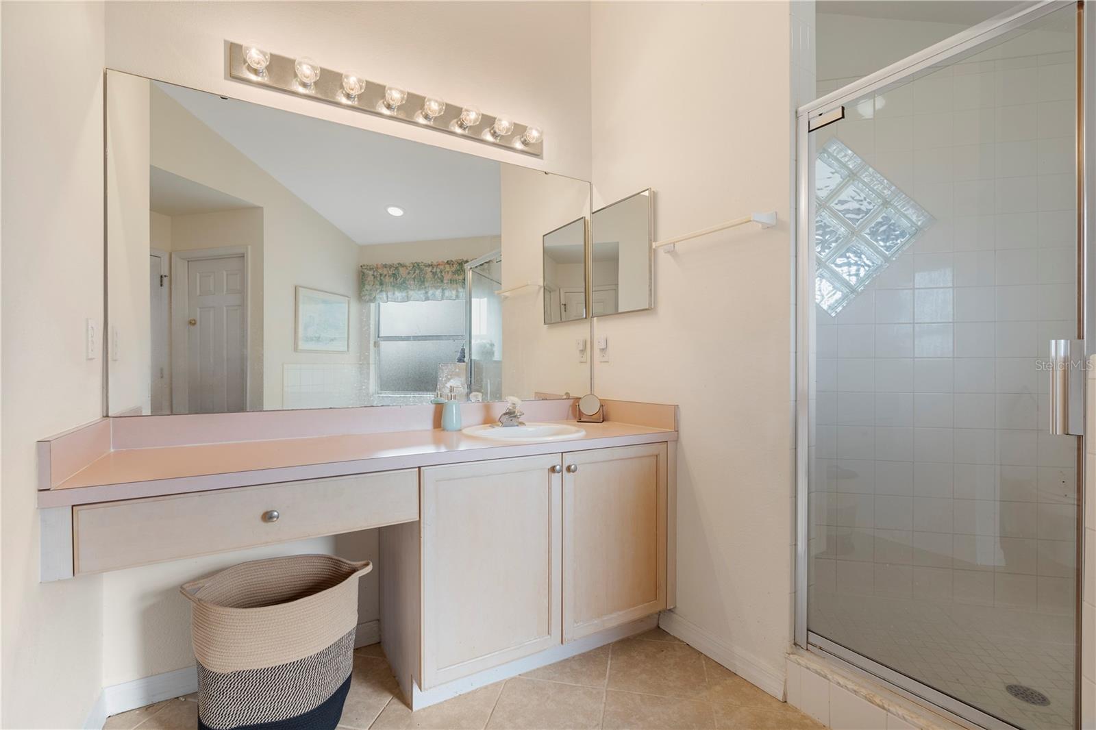 201 STEAMBOAT BLVD, DAVENPORT, FL, 33897