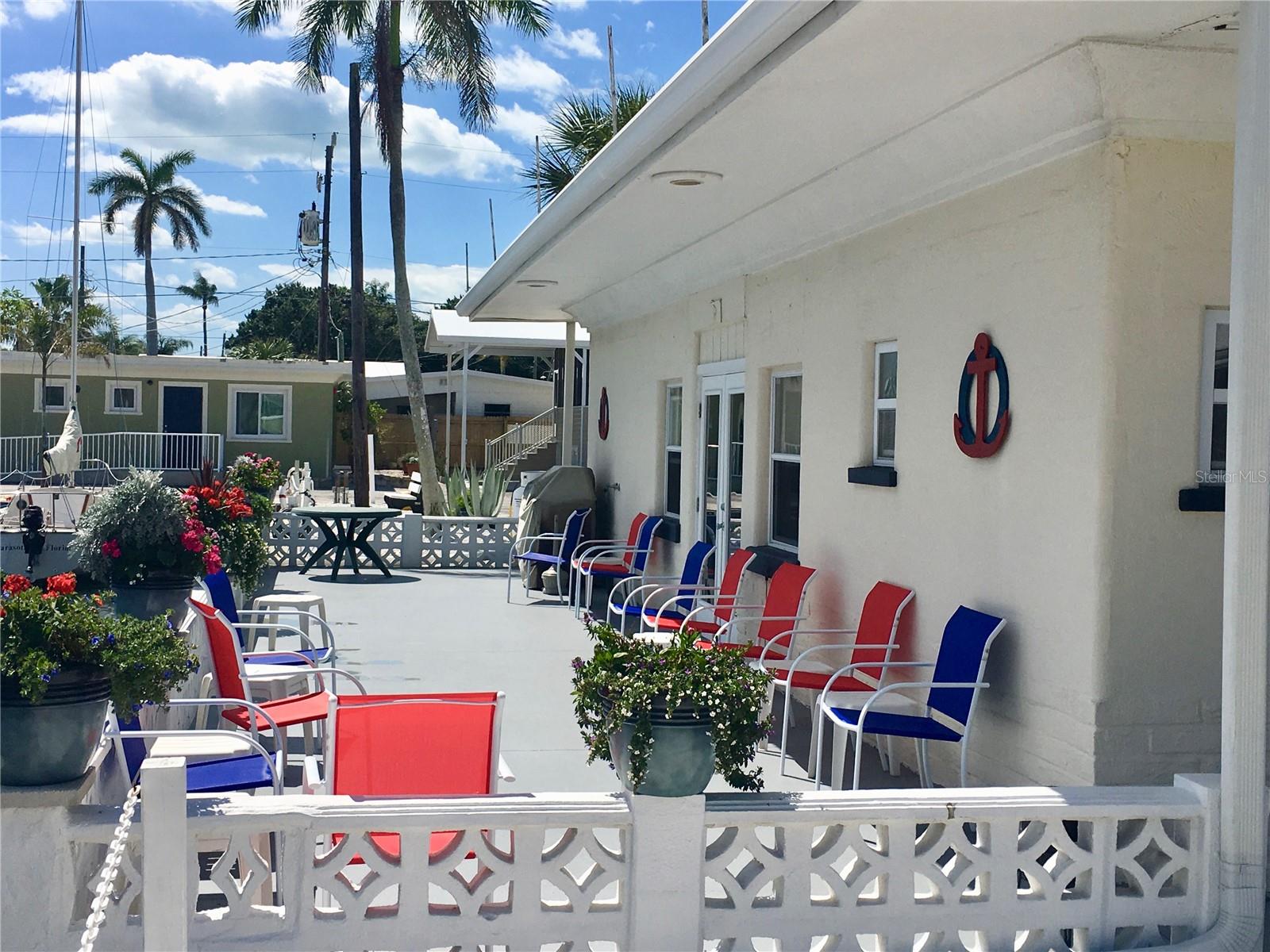 31 TWIN SHORES BLVD, LONGBOAT KEY, FL, 34228