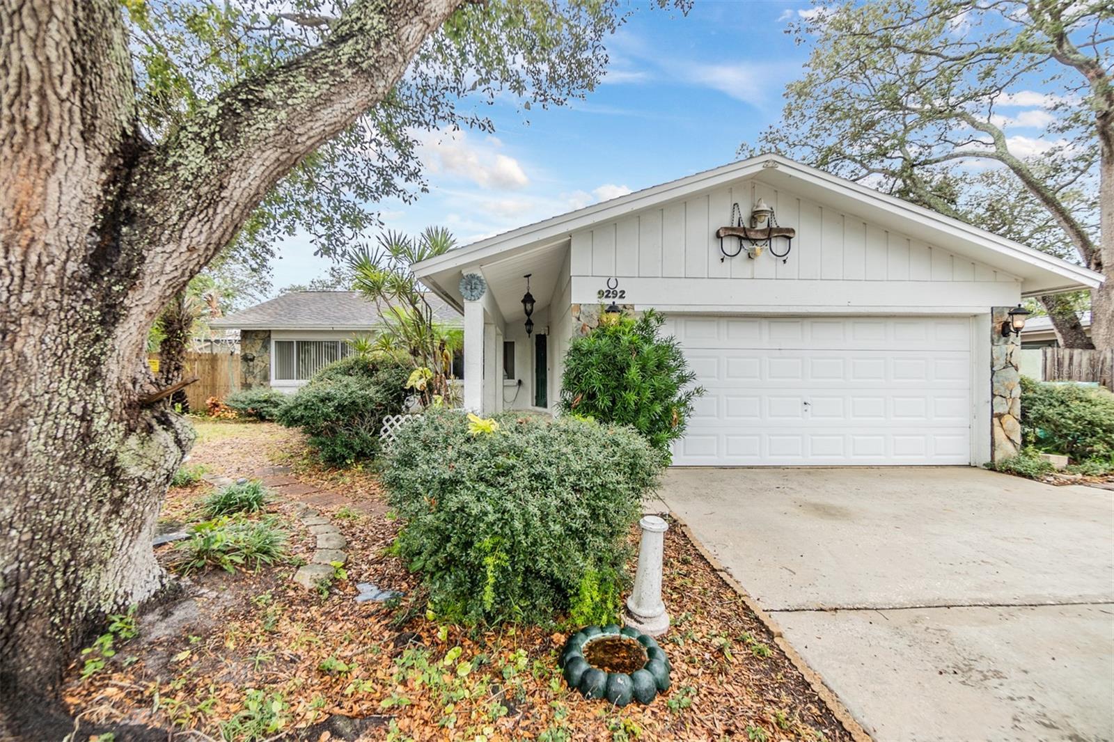 9292 120TH LN, SEMINOLE, FL, 33772