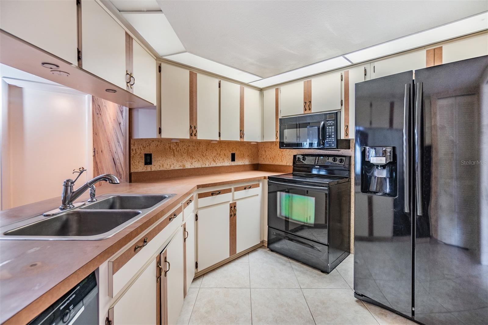 9292 120TH LN, SEMINOLE, FL, 33772