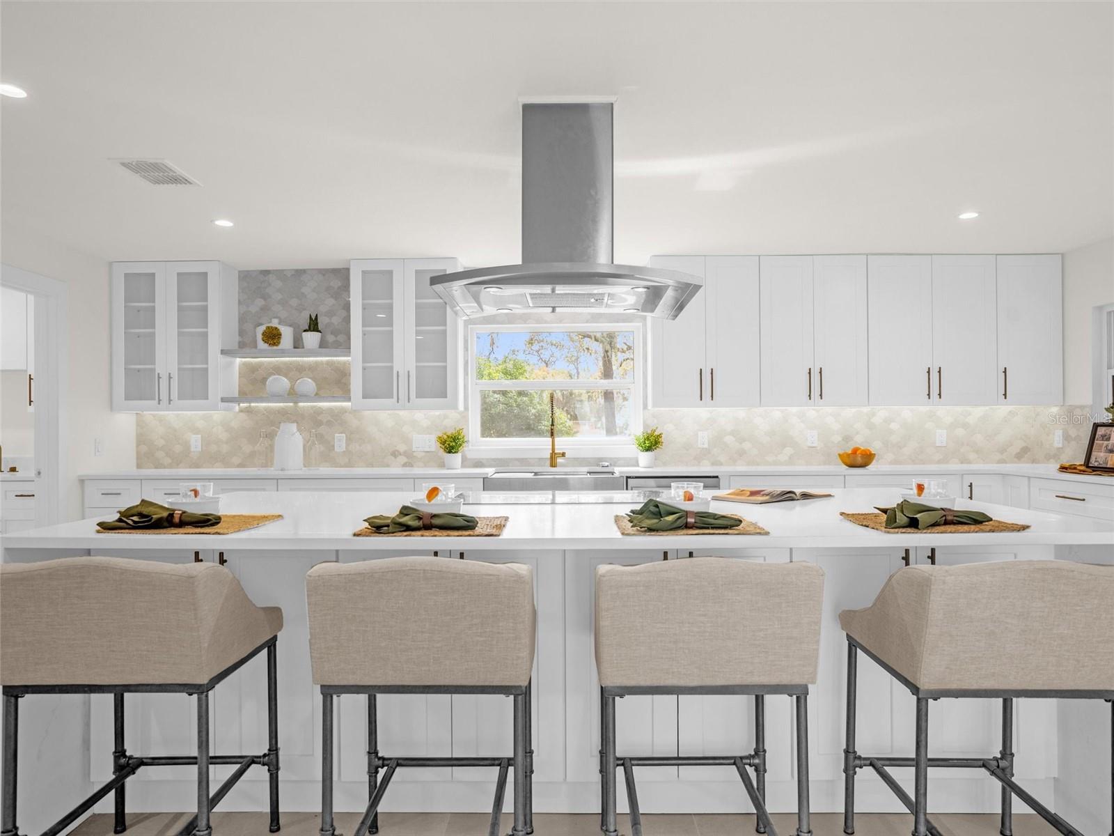 304 E GREENTREE LN, LAKE MARY, FL, 32746