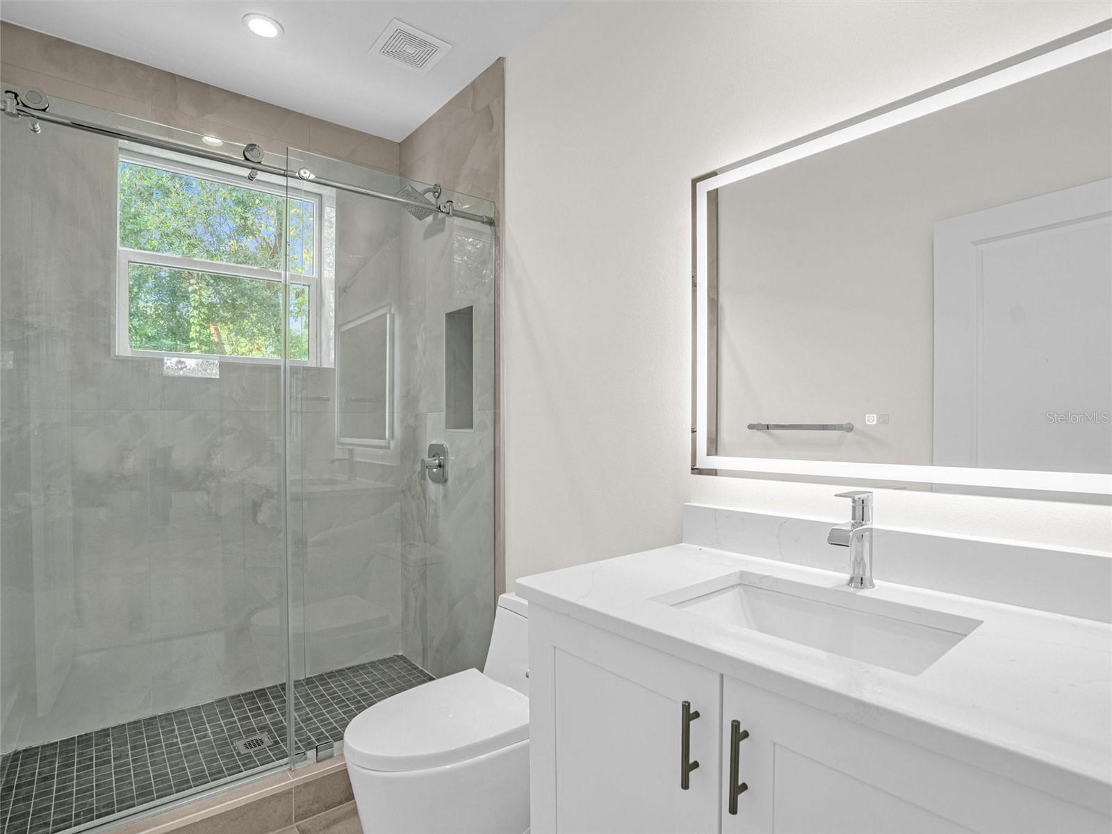 304 E GREENTREE LN, LAKE MARY, FL, 32746