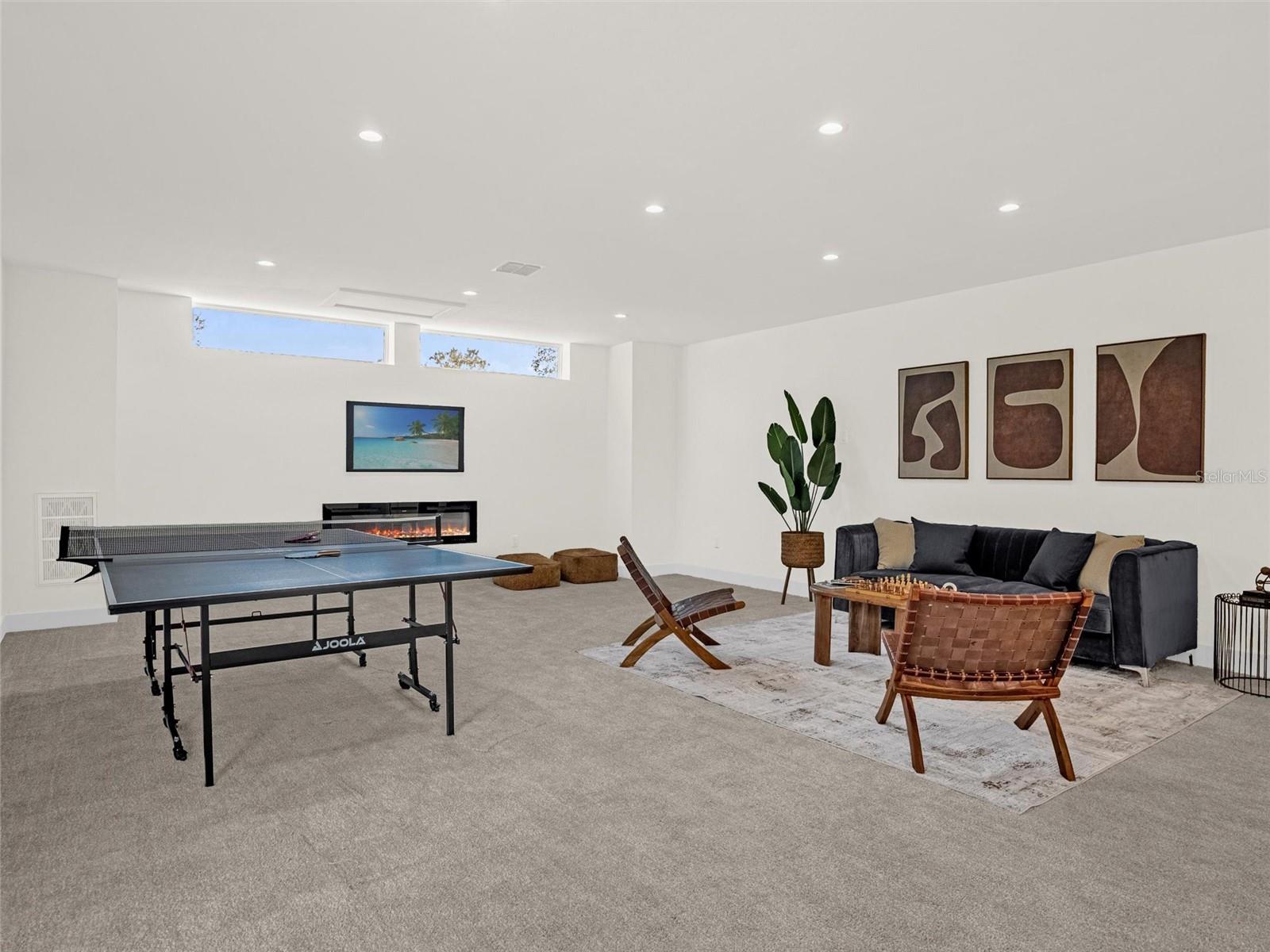 304 E GREENTREE LN, LAKE MARY, FL, 32746