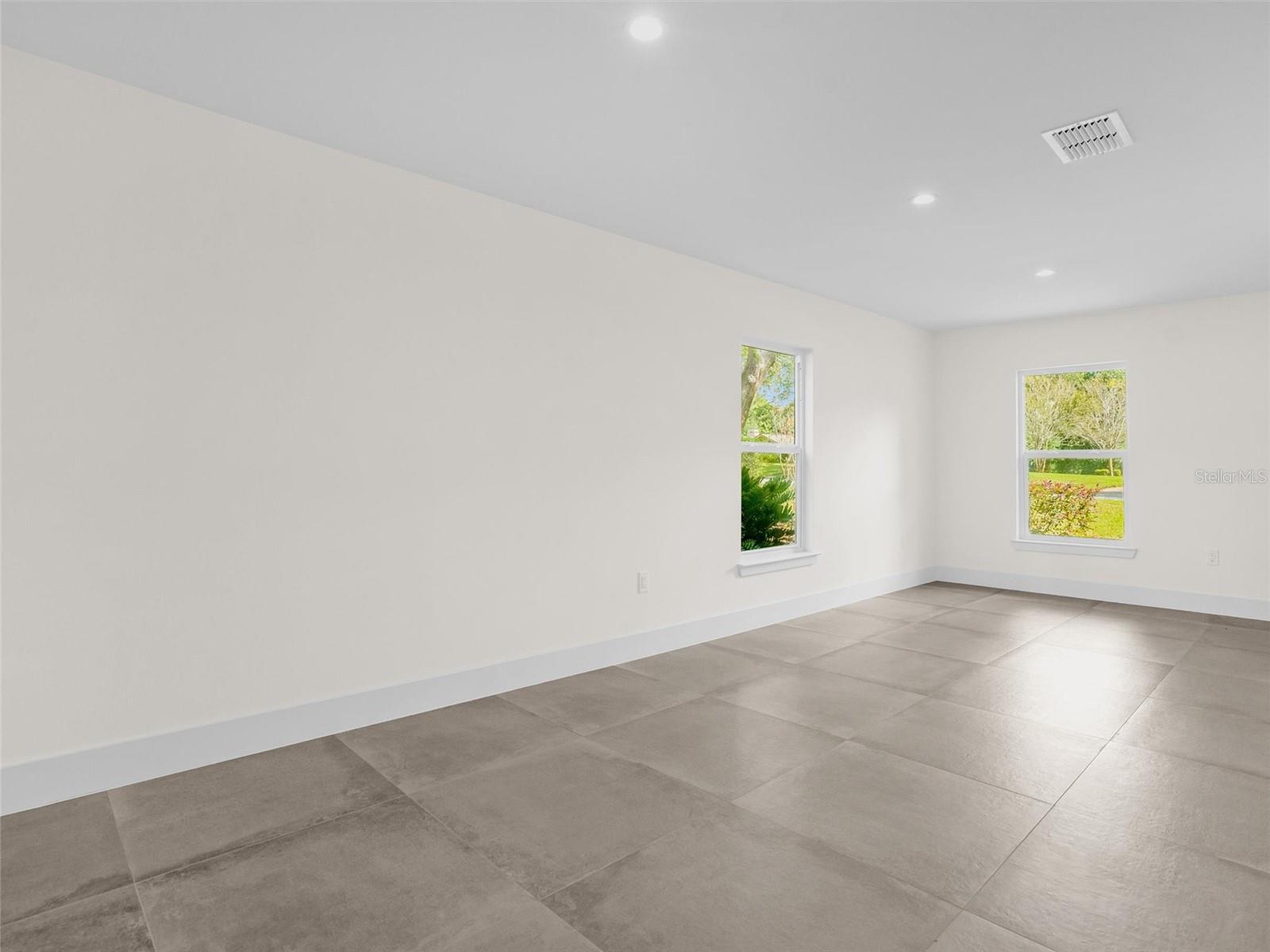 304 E GREENTREE LN, LAKE MARY, FL, 32746