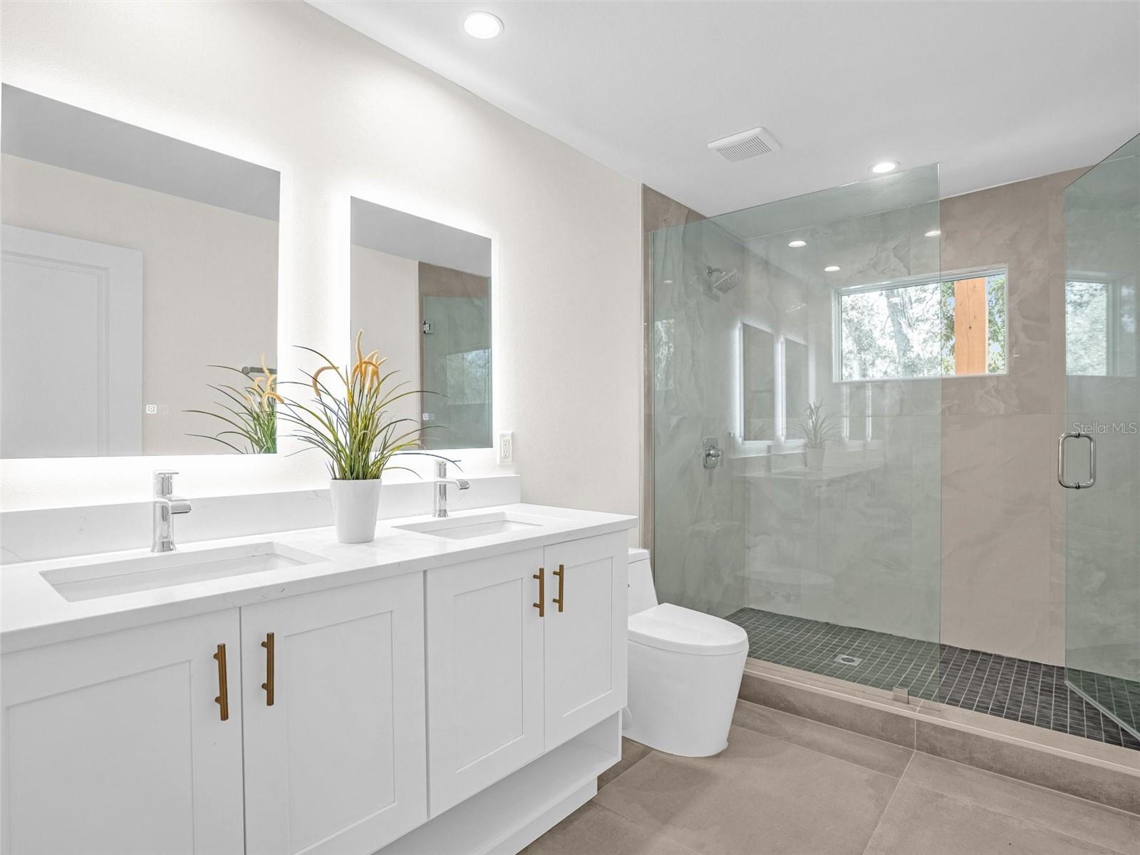 304 E GREENTREE LN, LAKE MARY, FL, 32746