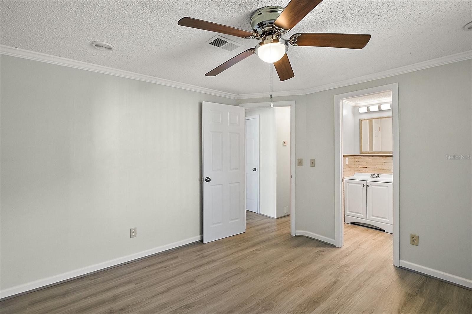 1701 MAGNOLIA AVE, THE VILLAGES, FL, 32159