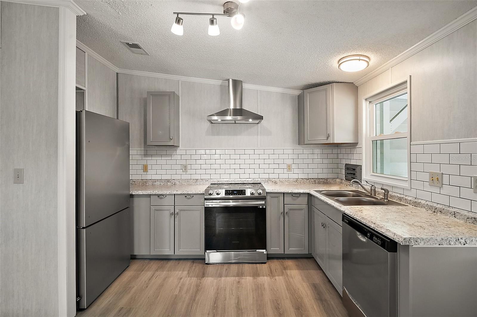 1701 MAGNOLIA AVE, THE VILLAGES, FL, 32159