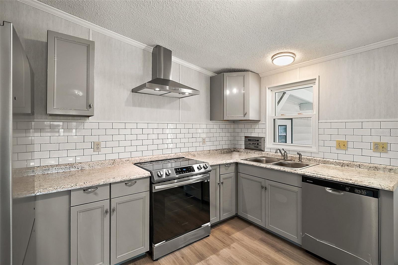 1701 MAGNOLIA AVE, THE VILLAGES, FL, 32159