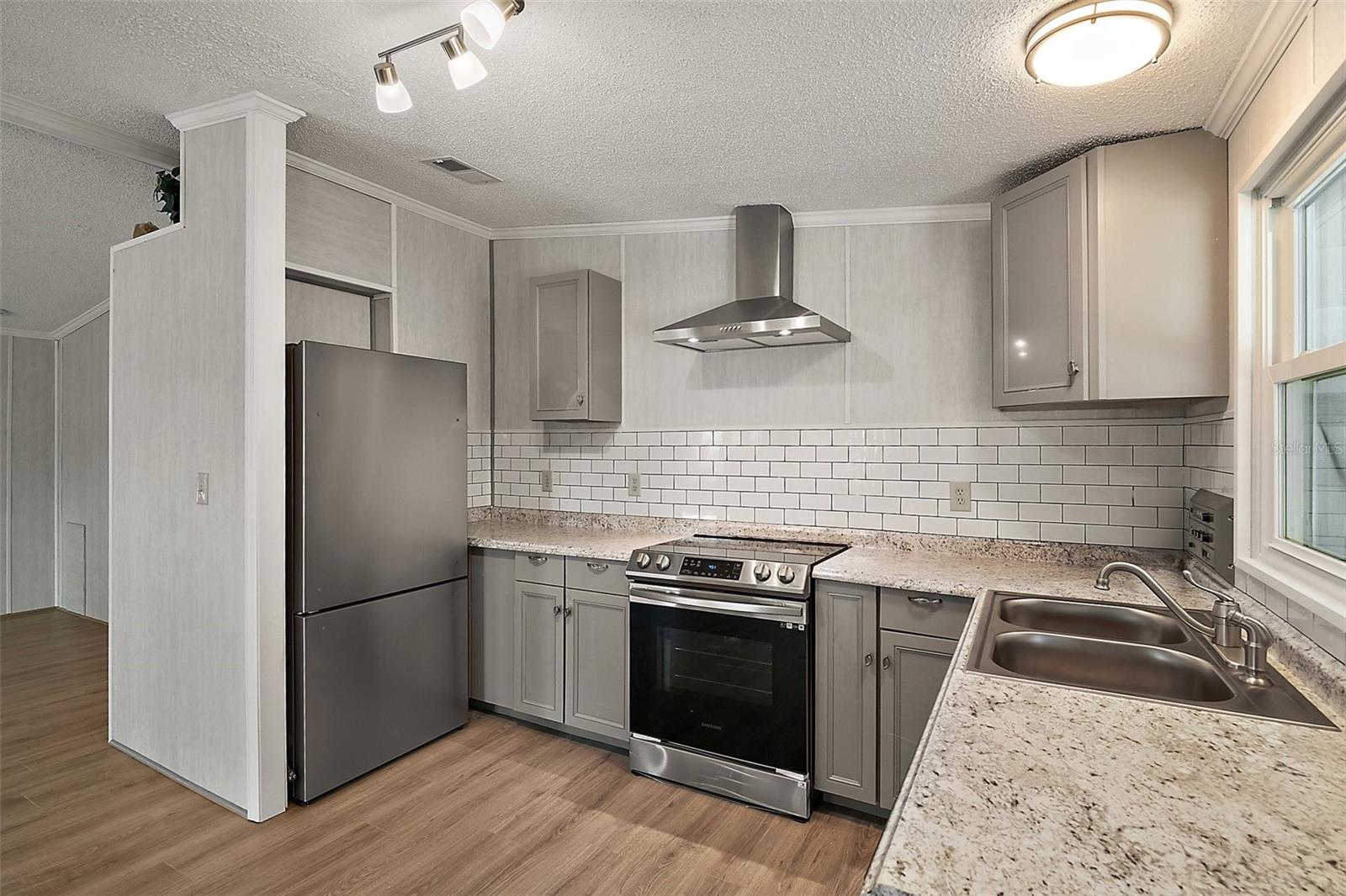 1701 MAGNOLIA AVE, THE VILLAGES, FL, 32159