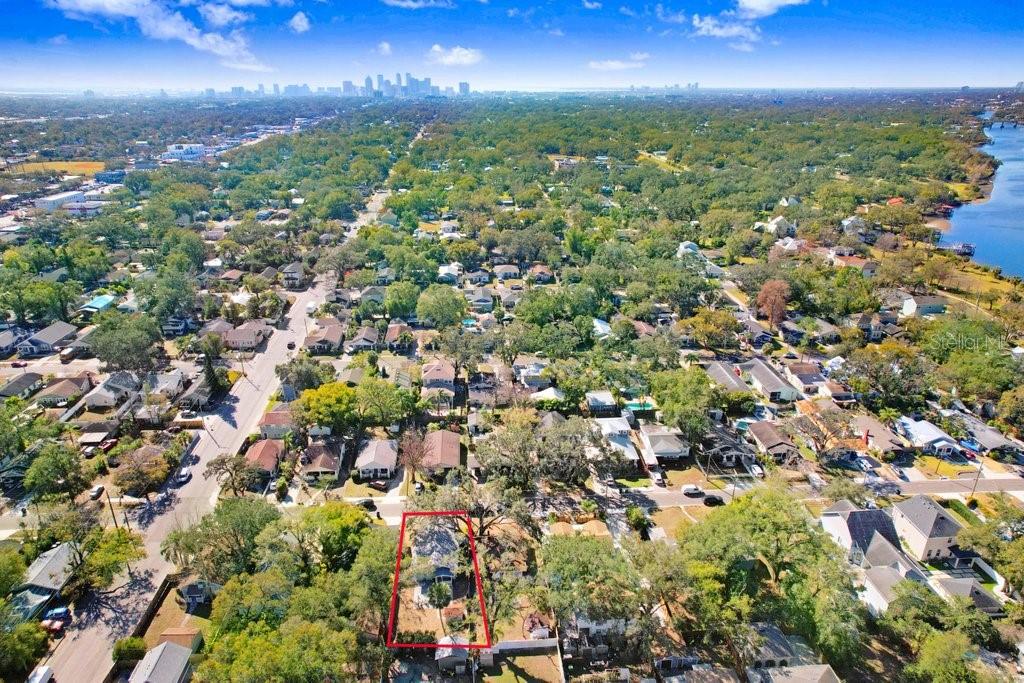 307 W CREST AVE, TAMPA, FL, 33603