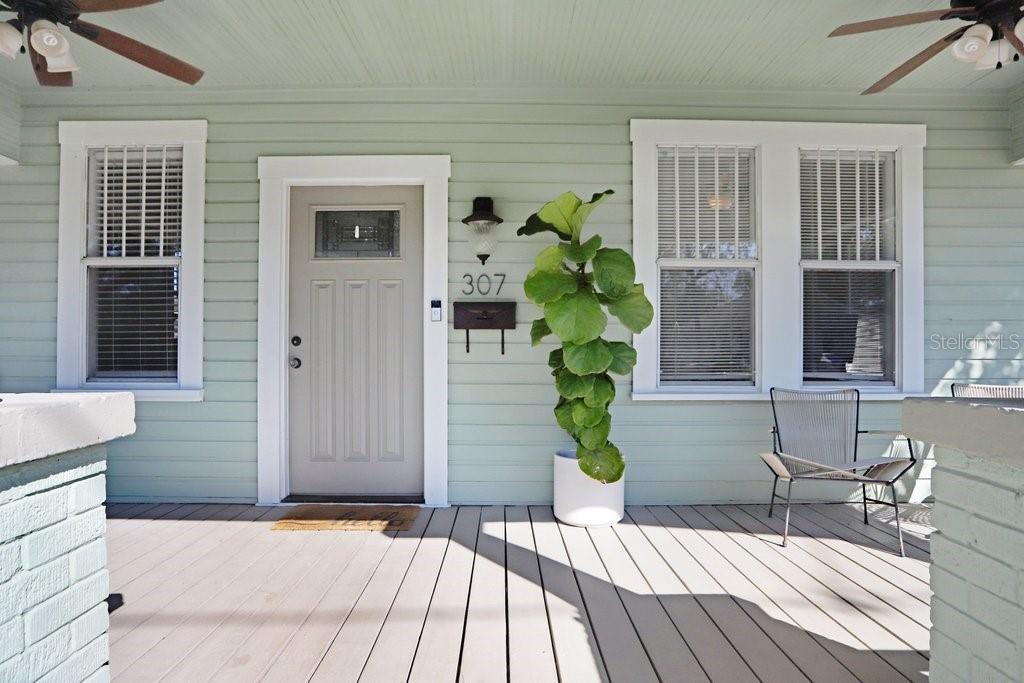 307 W CREST AVE, TAMPA, FL, 33603