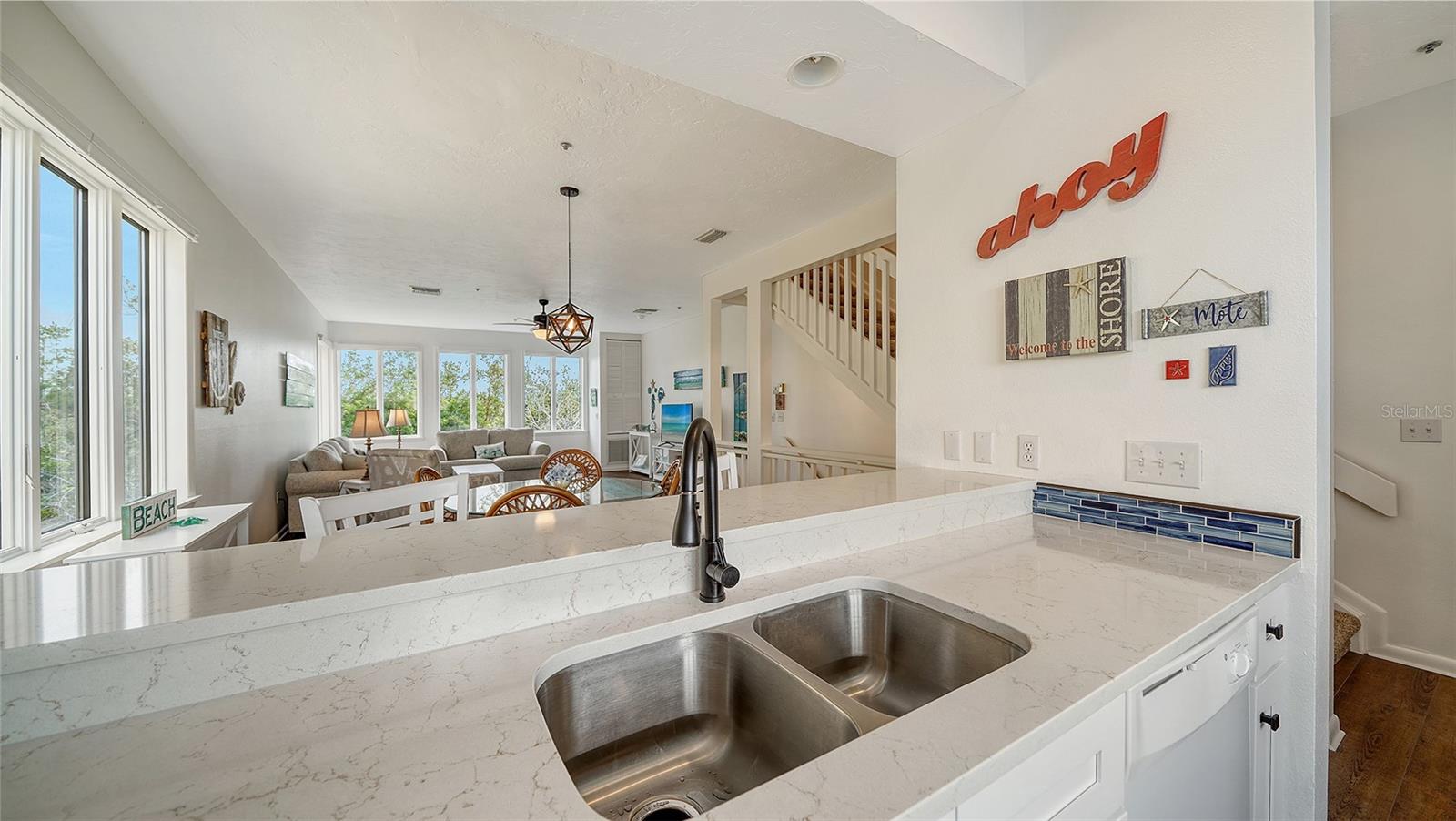 653 CEDARS CT, LONGBOAT KEY, FL, 34228