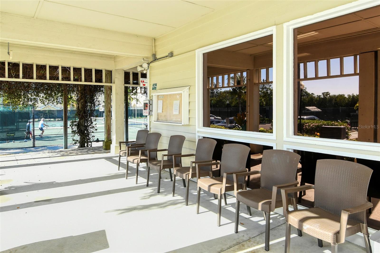 653 CEDARS CT, LONGBOAT KEY, FL, 34228