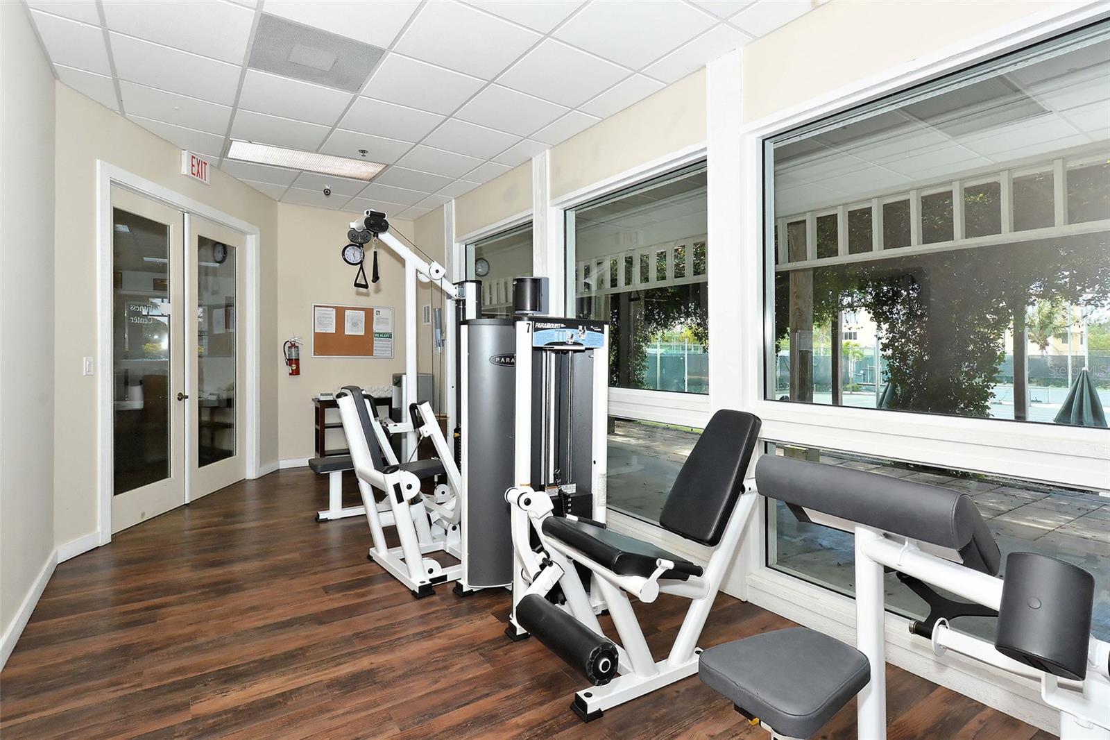 653 CEDARS CT, LONGBOAT KEY, FL, 34228