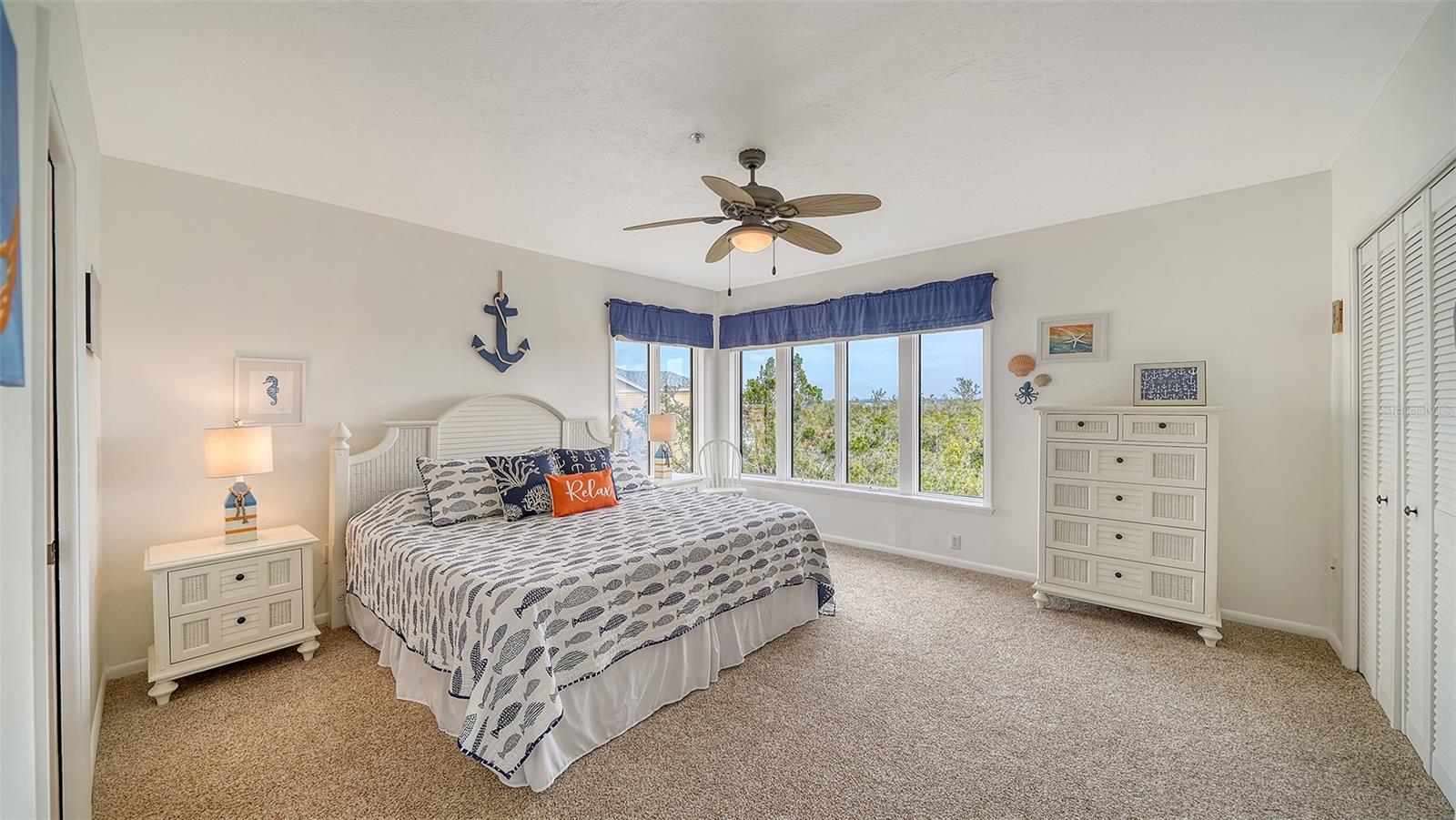 653 CEDARS CT, LONGBOAT KEY, FL, 34228