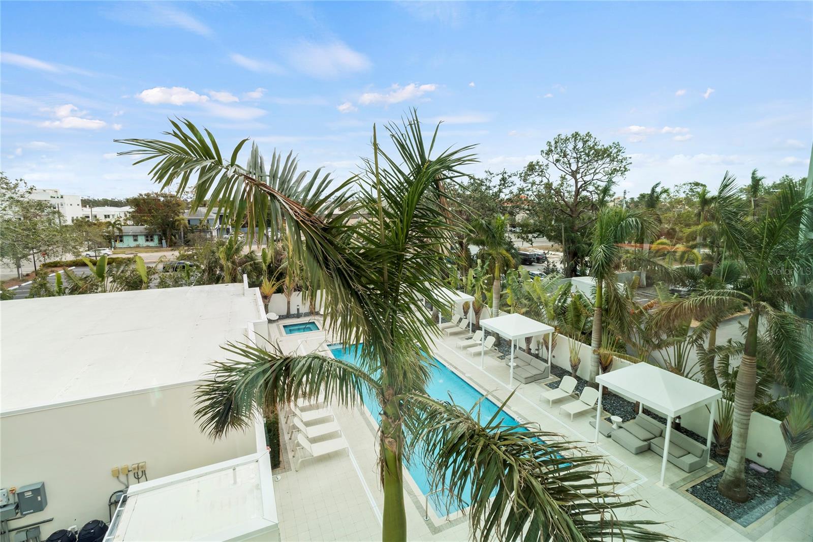 711 S PALM AVE #303, SARASOTA, FL, 34236