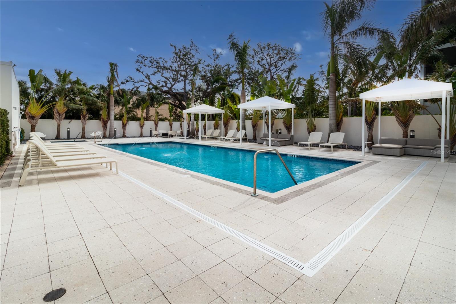 711 S PALM AVE #303, SARASOTA, FL, 34236