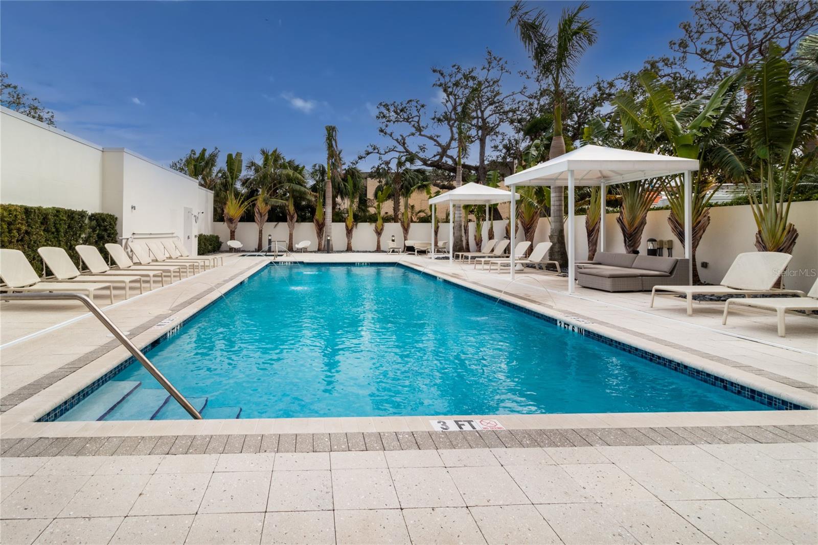 711 S PALM AVE #303, SARASOTA, FL, 34236