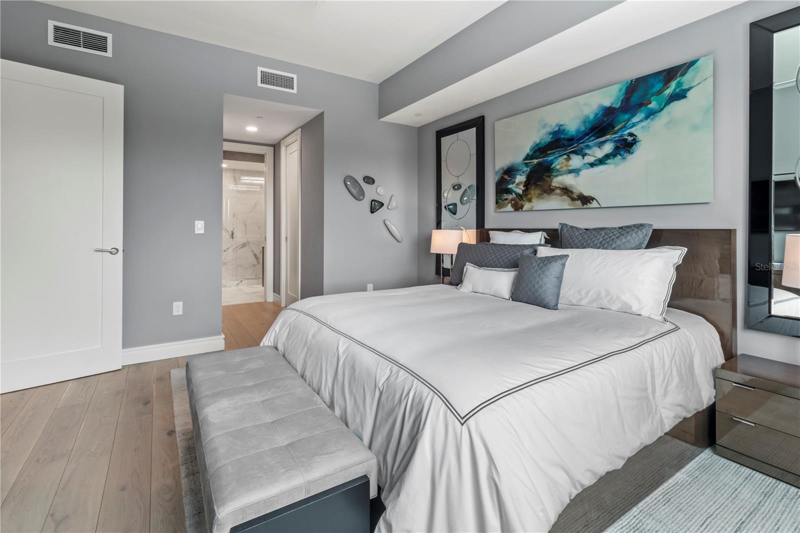 711 S PALM AVE #303, SARASOTA, FL, 34236