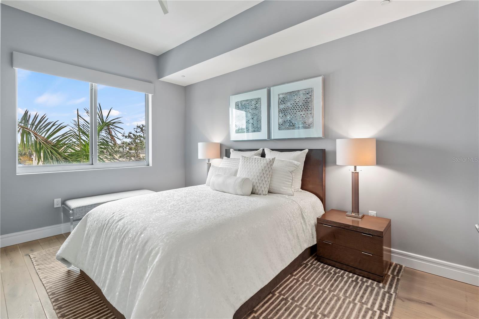 711 S PALM AVE #303, SARASOTA, FL, 34236
