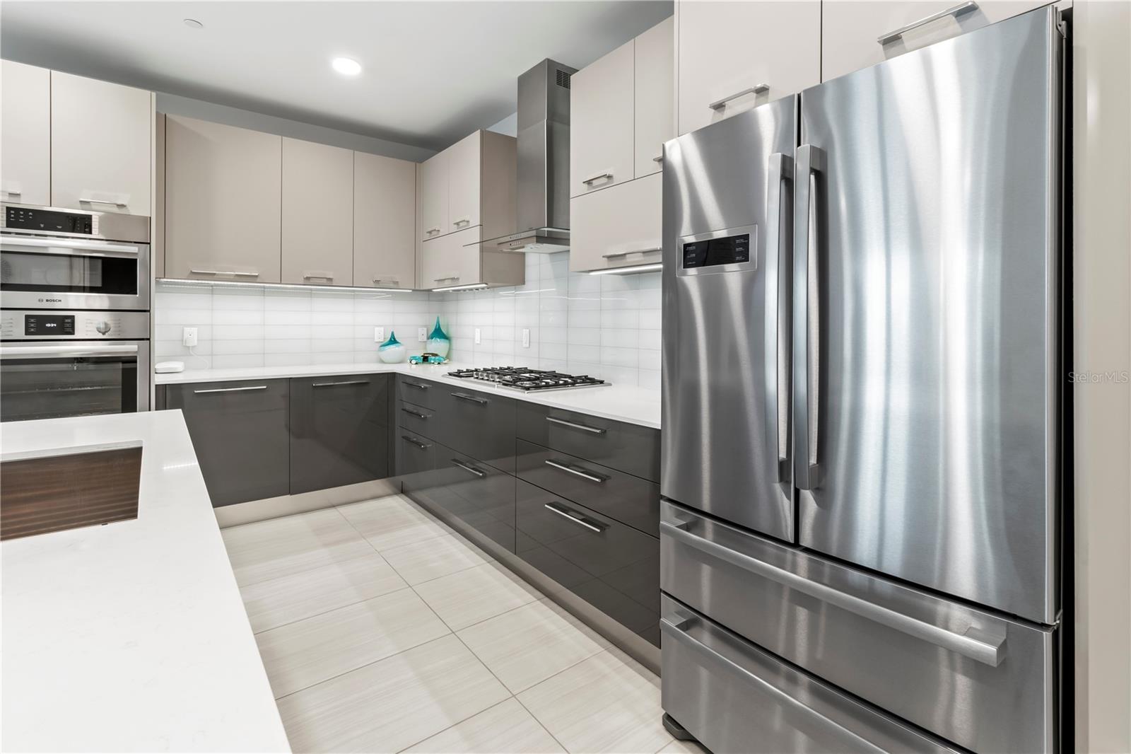 711 S PALM AVE #303, SARASOTA, FL, 34236