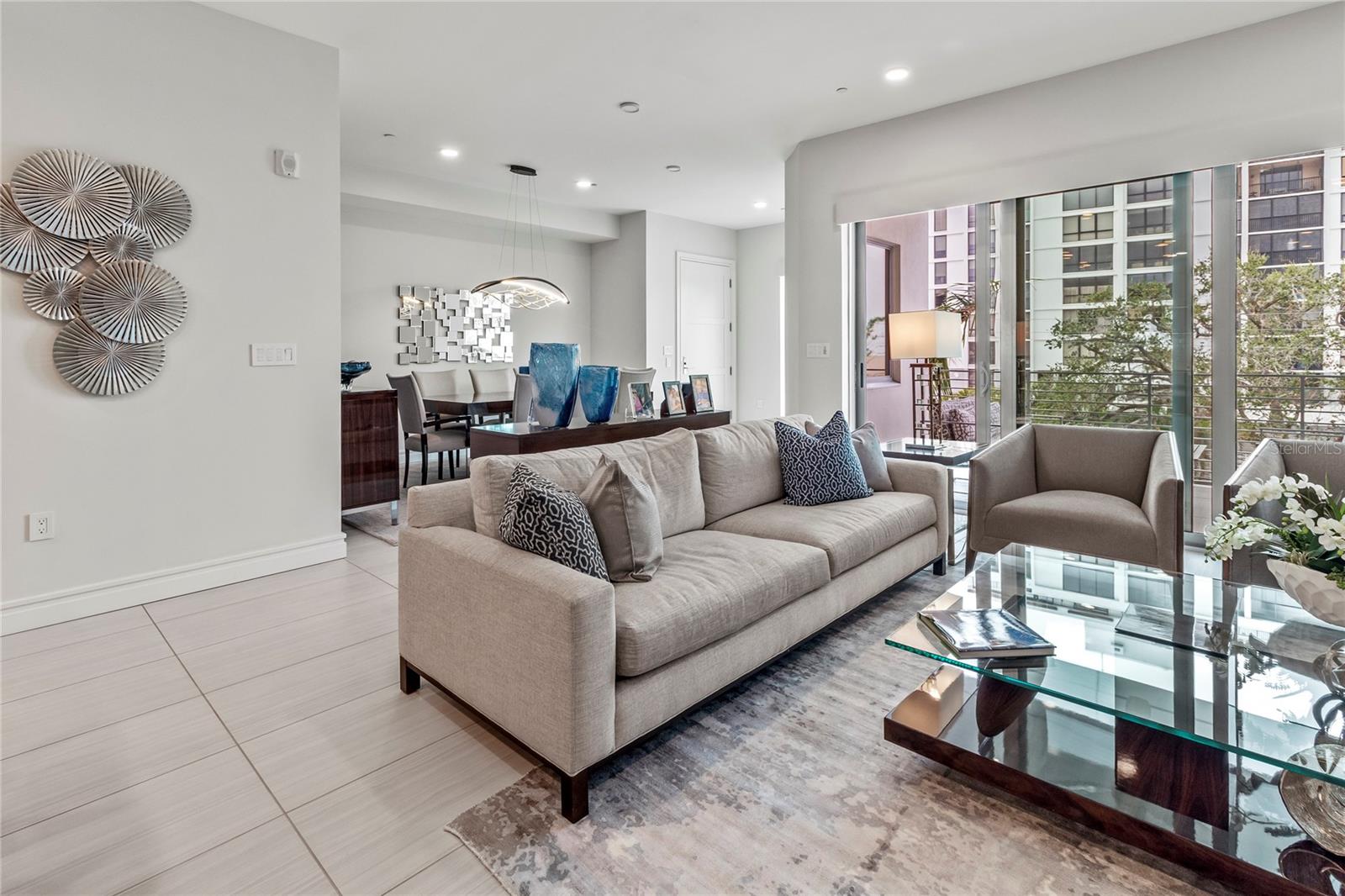 711 S PALM AVE #303, SARASOTA, FL, 34236