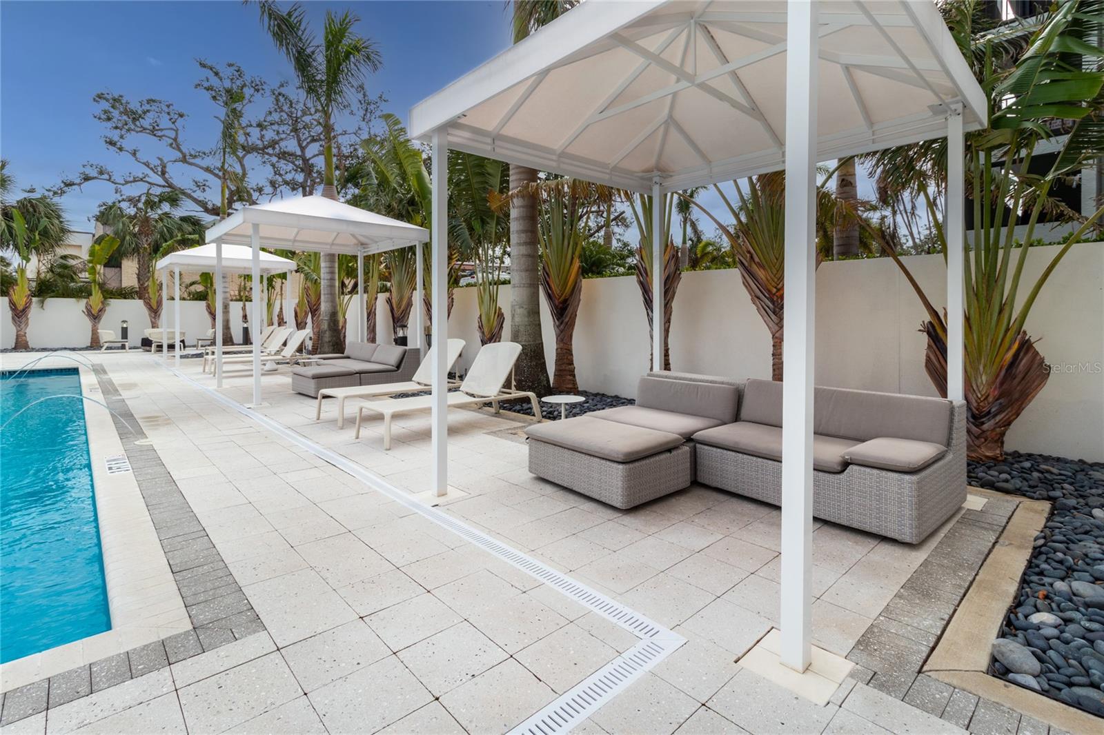 711 S PALM AVE #303, SARASOTA, FL, 34236