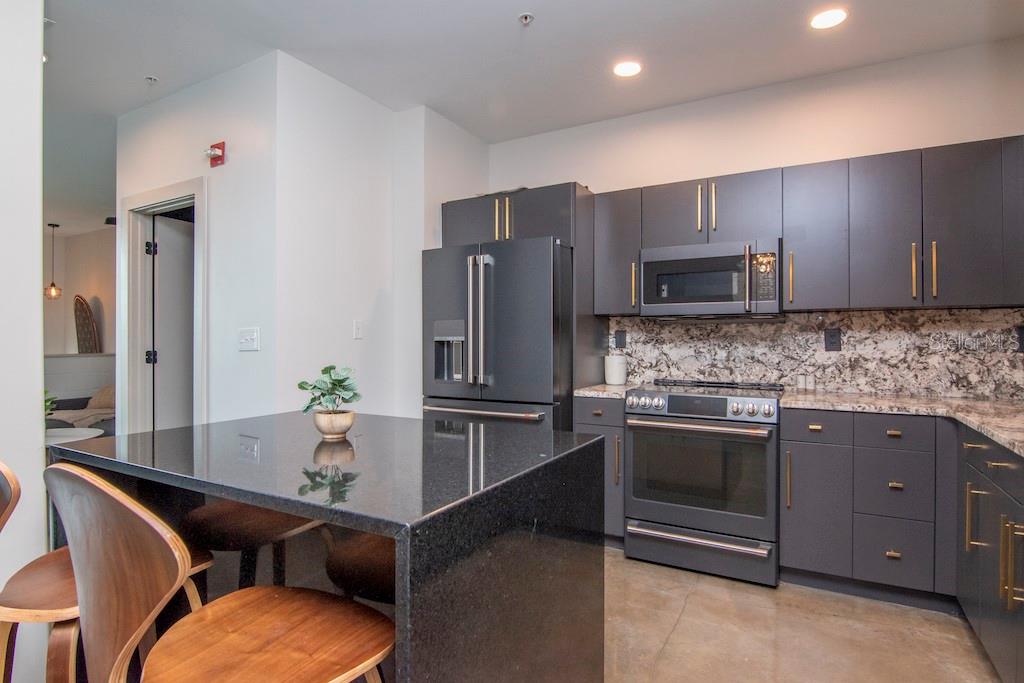 5008 S MACDILL AVE #24, TAMPA, FL, 33611