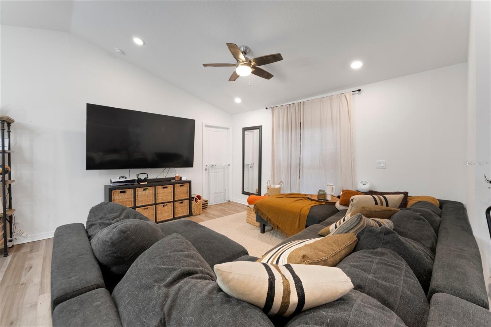 902 W ALSOBROOK ST, PLANT CITY, FL, 33563