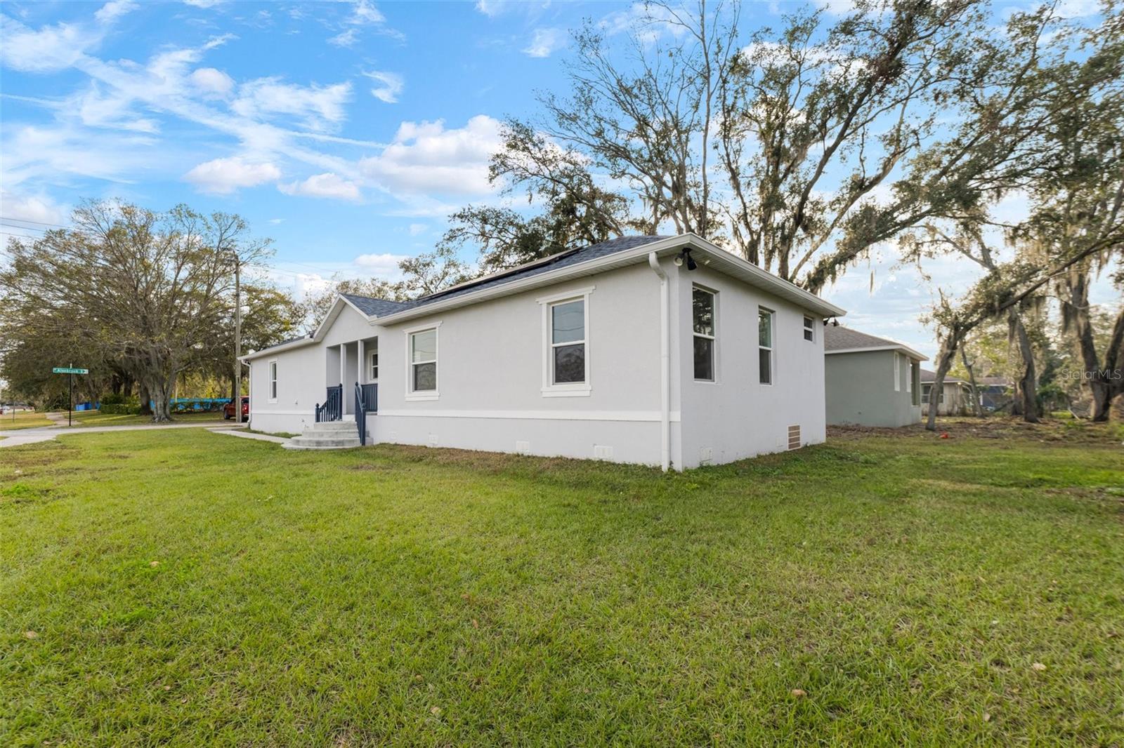 902 W ALSOBROOK ST, PLANT CITY, FL, 33563