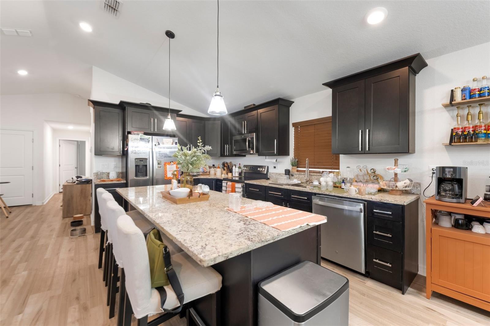 902 W ALSOBROOK ST, PLANT CITY, FL, 33563