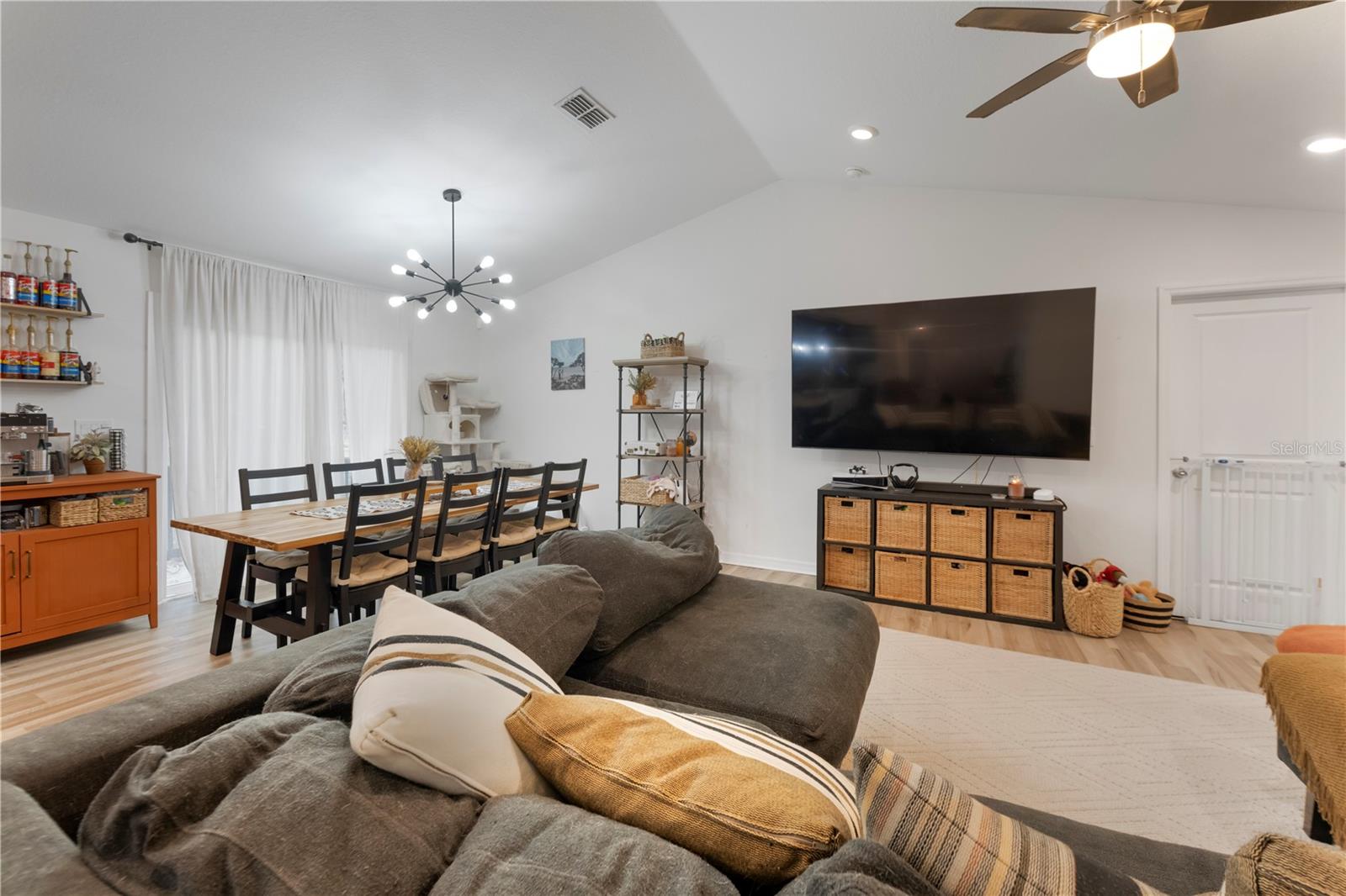 902 W ALSOBROOK ST, PLANT CITY, FL, 33563
