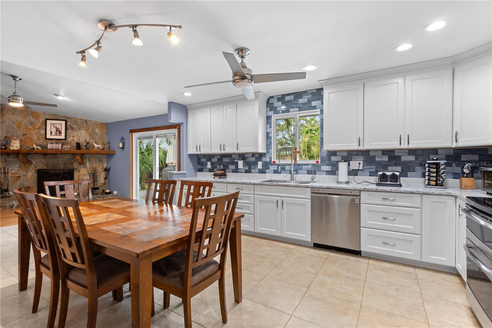 7612 27TH AVE W, BRADENTON, FL, 34209