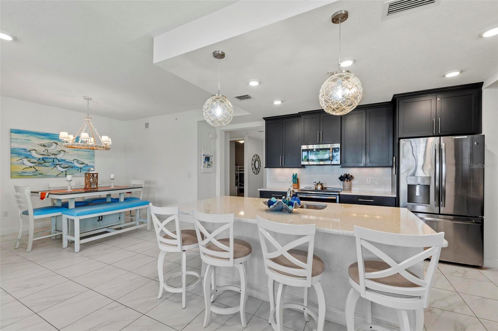 395 ARUBA CIR #302, BRADENTON, FL, 34209