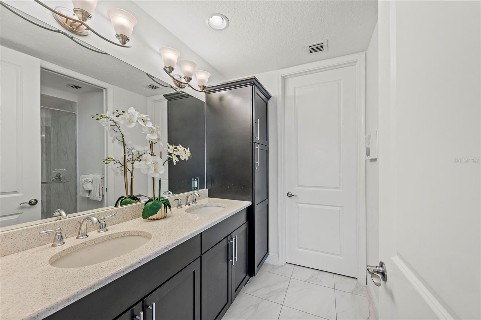 395 ARUBA CIR #302, BRADENTON, FL, 34209