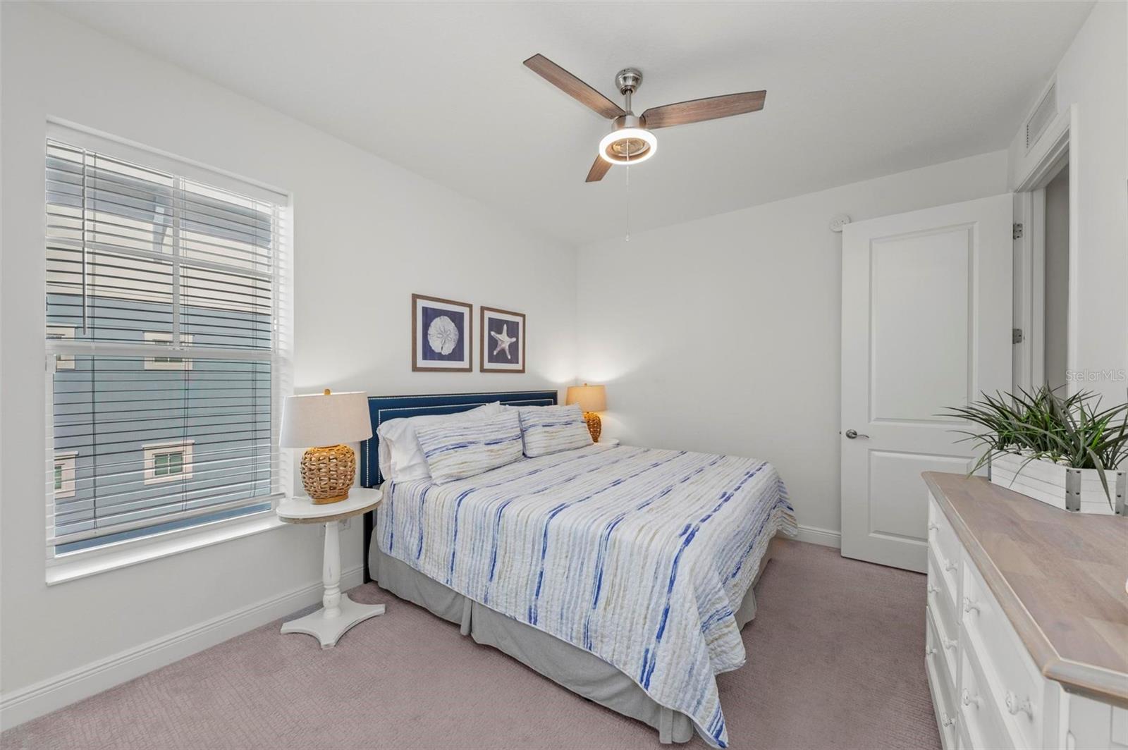 395 ARUBA CIR #302, BRADENTON, FL, 34209