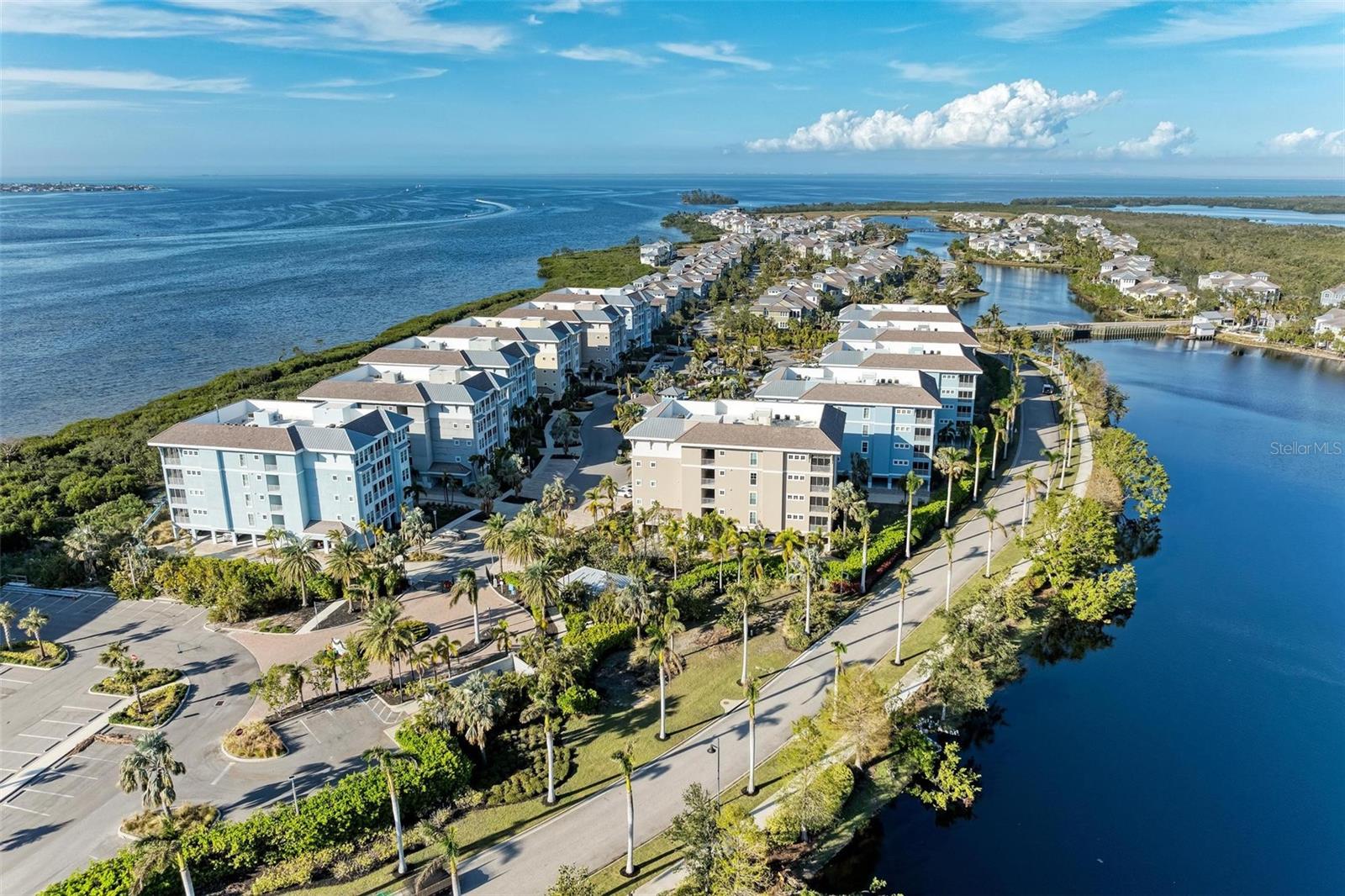 395 ARUBA CIR #302, BRADENTON, FL, 34209
