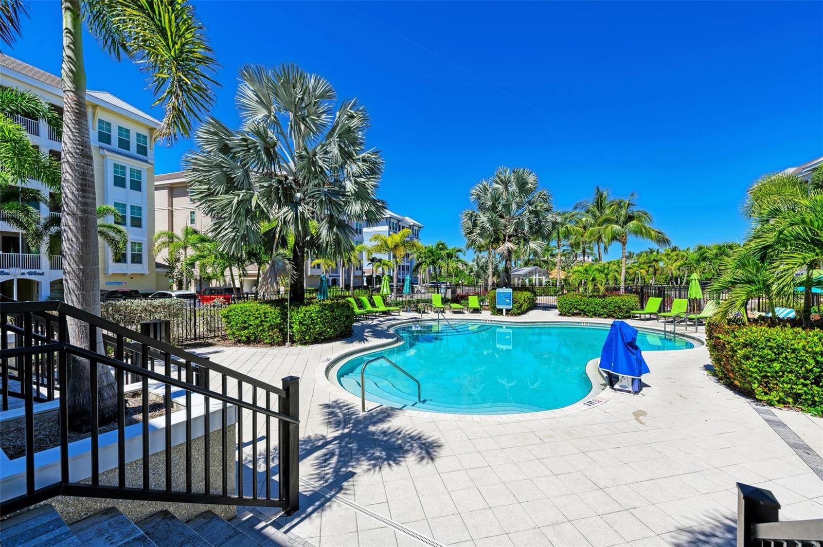 395 ARUBA CIR #302, BRADENTON, FL, 34209