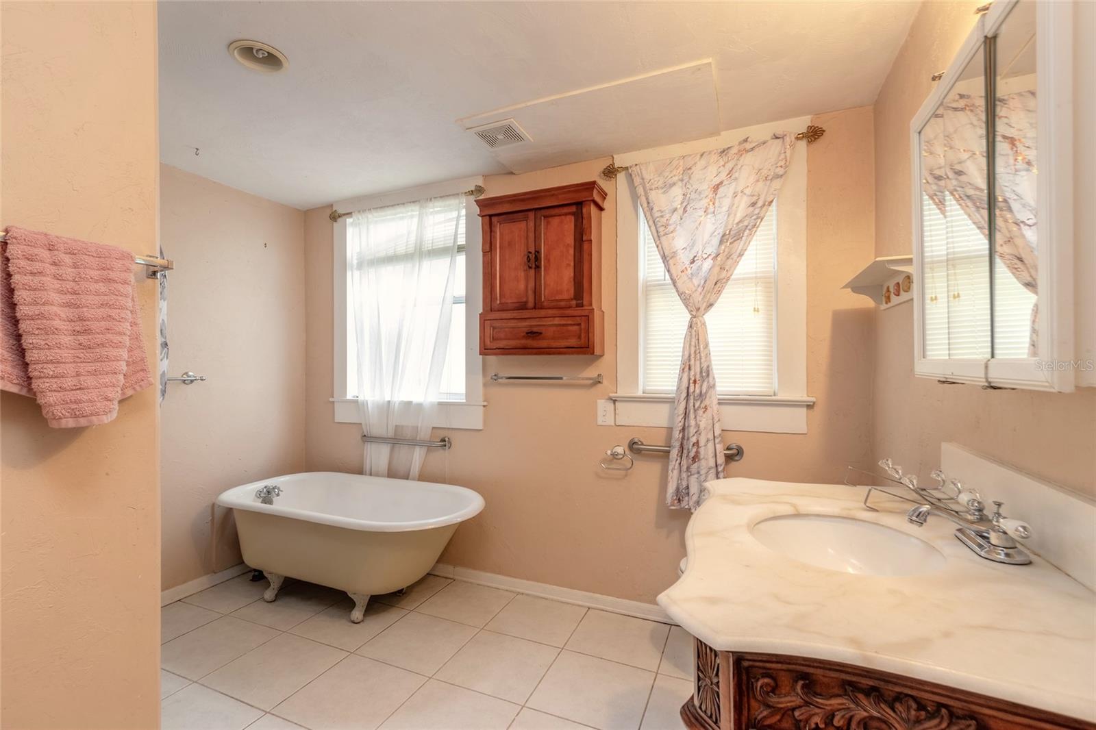 618 S PALMETTO AVE, DAYTONA BEACH, FL, 32114