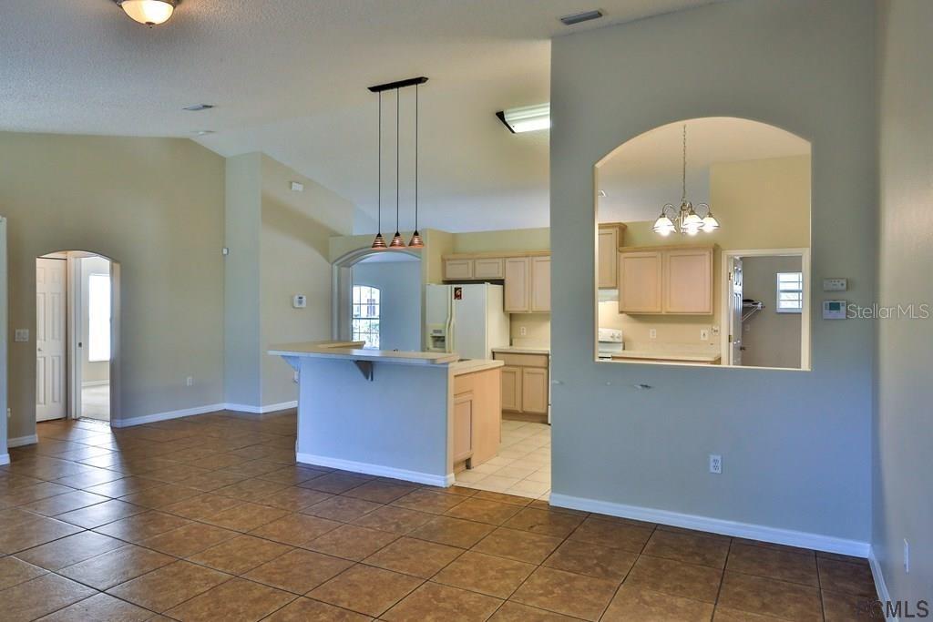 2 REINHARDT LN, PALM COAST, FL, 32164