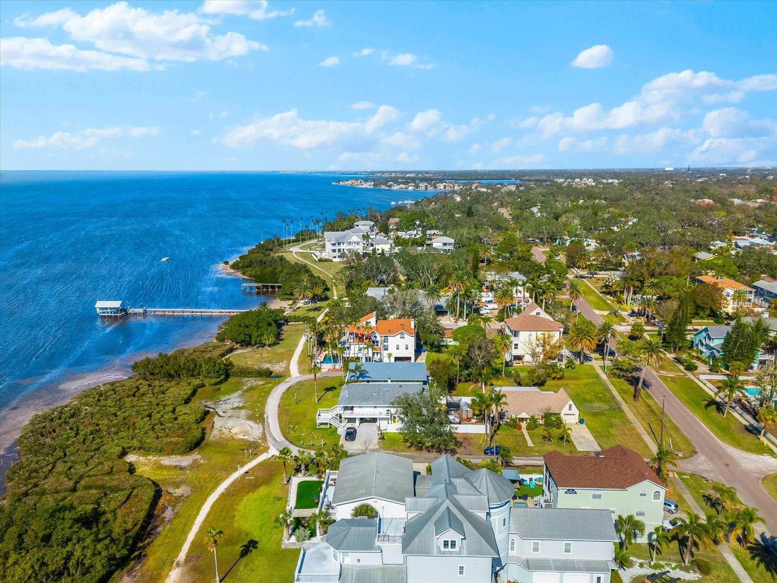 555 GULF DR, CRYSTAL BEACH, FL, 34681