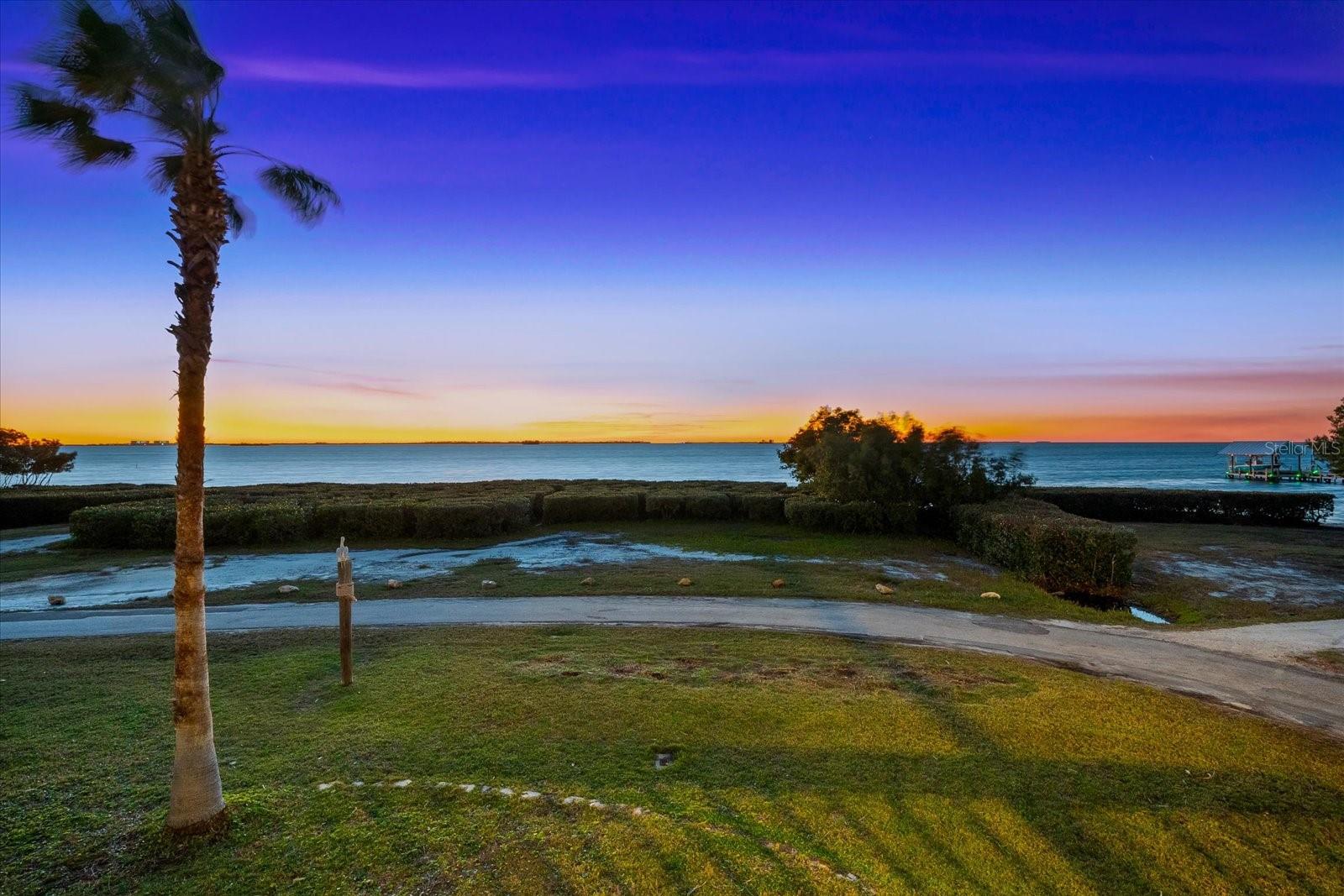 555 GULF DR, CRYSTAL BEACH, FL, 34681