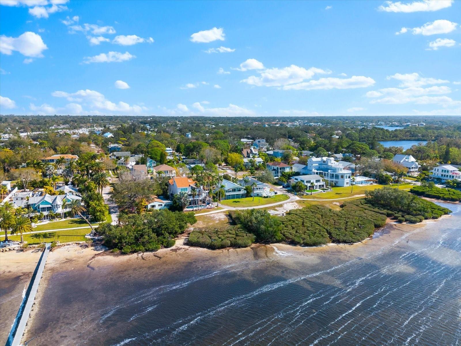 555 GULF DR, CRYSTAL BEACH, FL, 34681