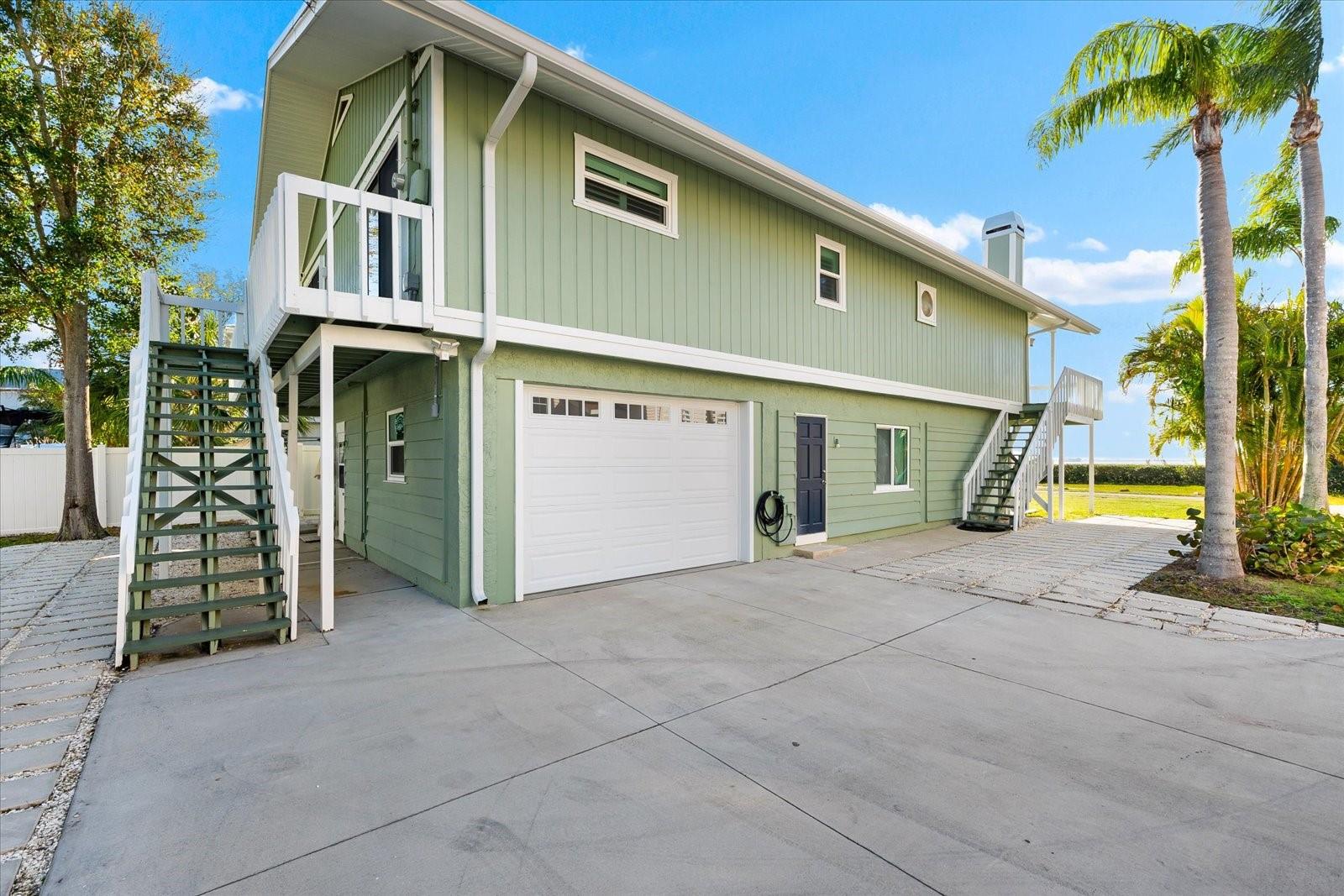 555 GULF DR, CRYSTAL BEACH, FL, 34681