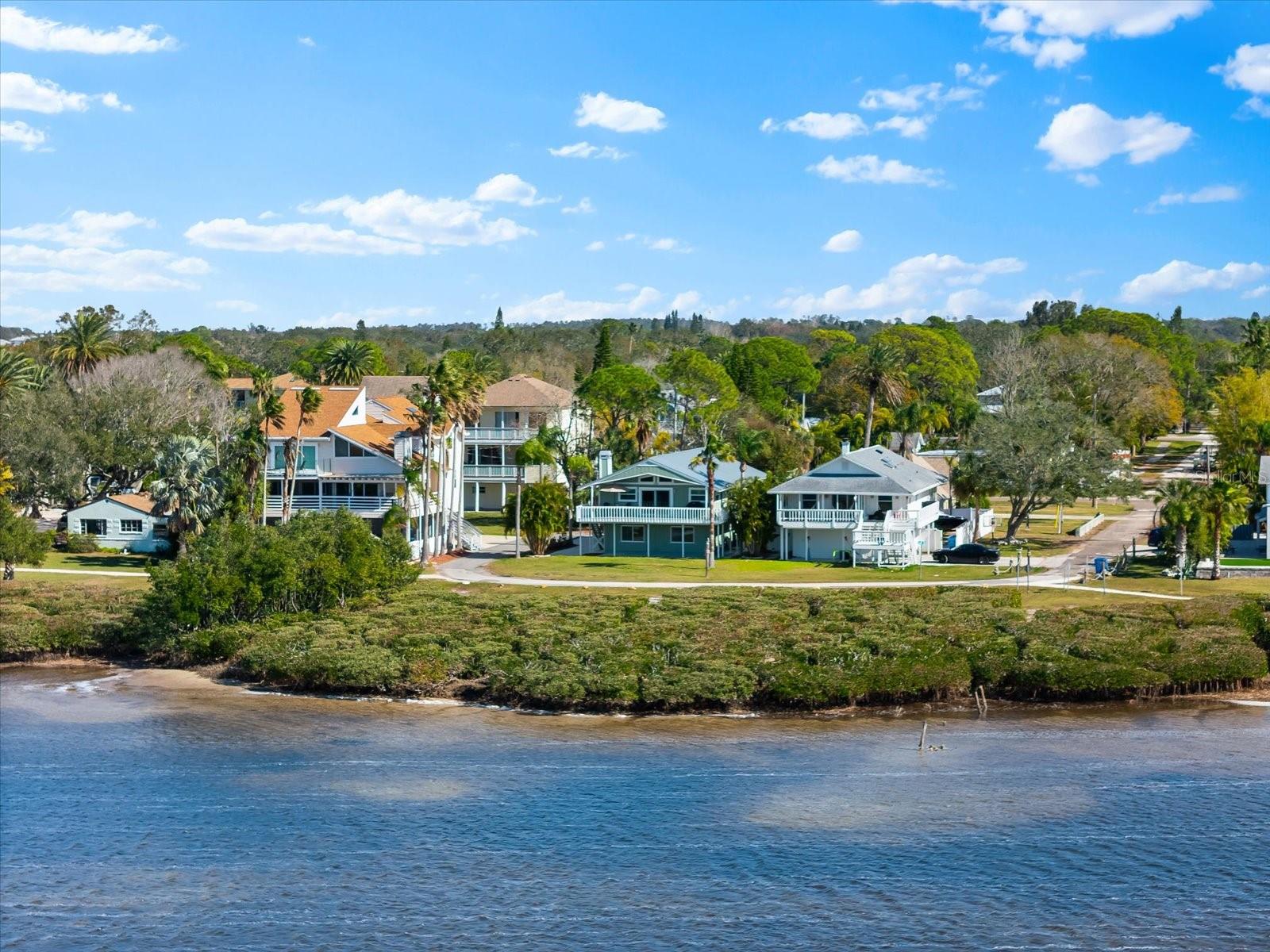 555 GULF DR, CRYSTAL BEACH, FL, 34681