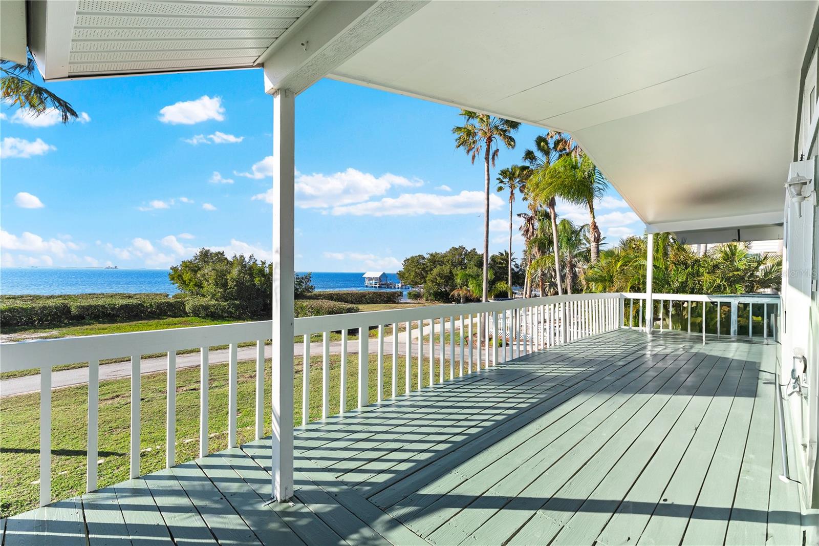 555 GULF DR, CRYSTAL BEACH, FL, 34681