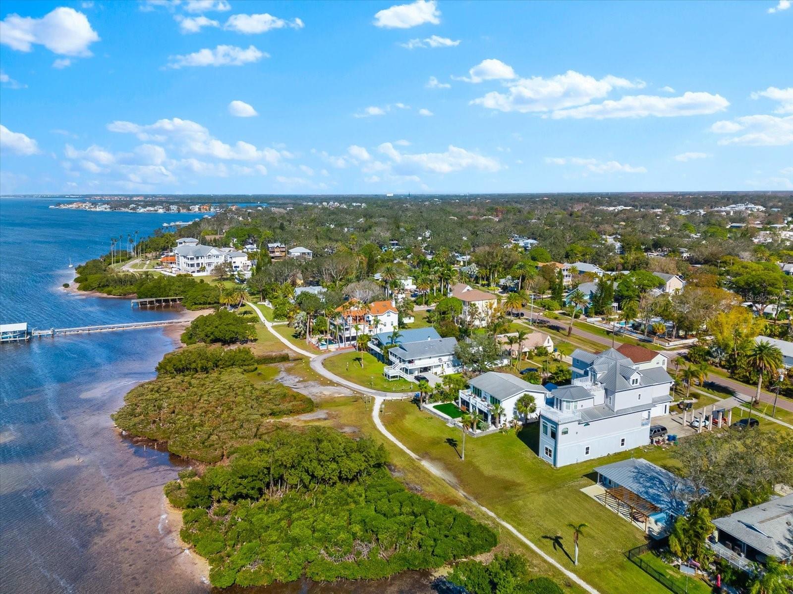 555 GULF DR, CRYSTAL BEACH, FL, 34681