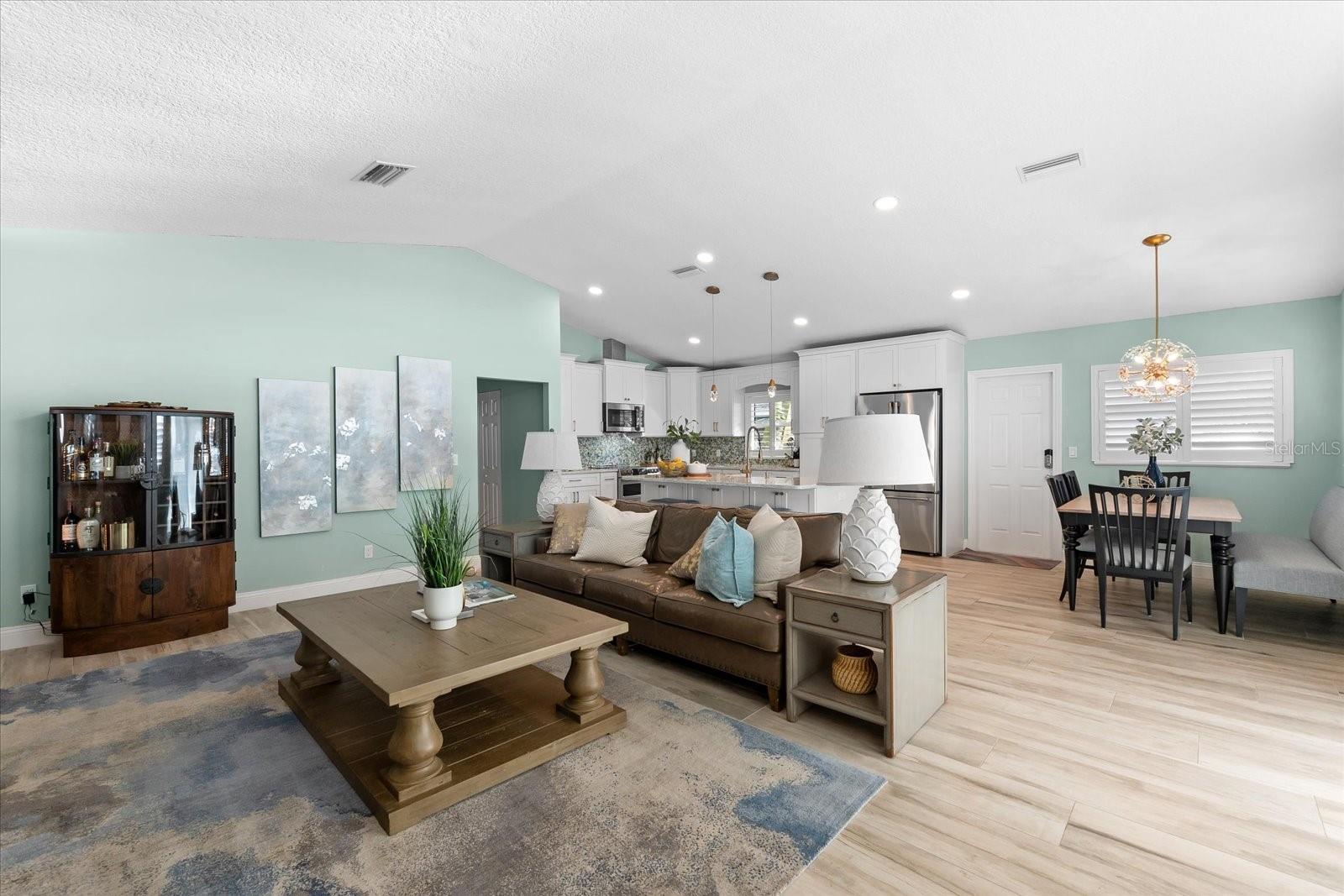 555 GULF DR, CRYSTAL BEACH, FL, 34681